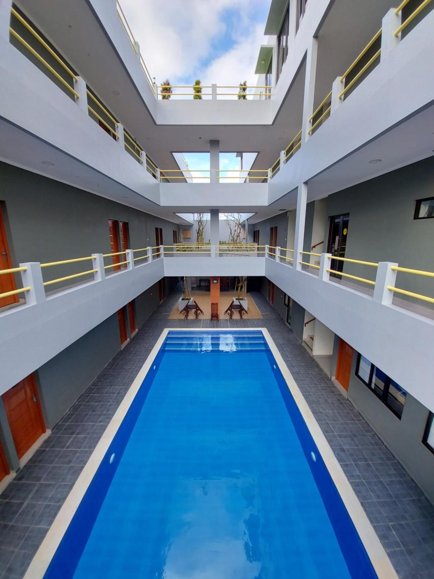 Yellow Guest House Uluwatu Εξωτερικό φωτογραφία
